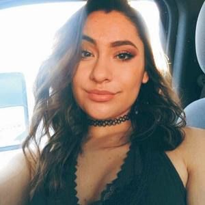 Meet your Posher, Daniela